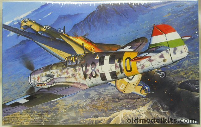 Fujimi 1/48 Messerschmitt Bf-109 G-6 Hungarian Puma, J plastic model kit